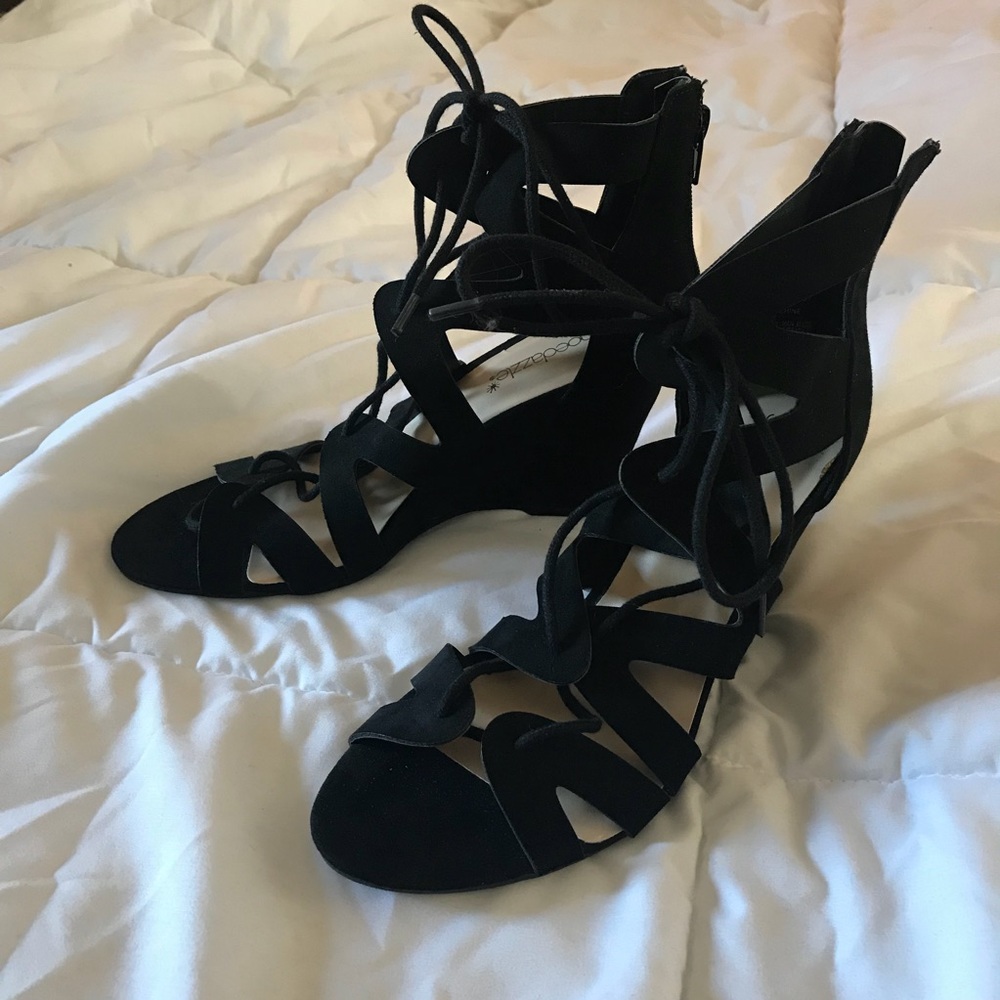 E1 shoedazzle heels